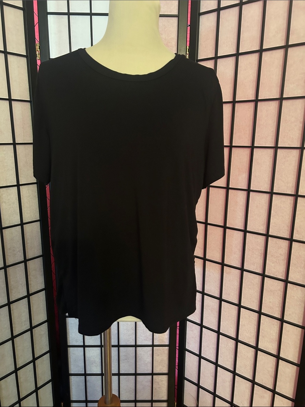 Latched Mama Black Short Sleeve Crew Neck Tee for nursing/maternity